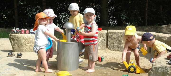 8/89Steina/Wasserspender 04.jpg